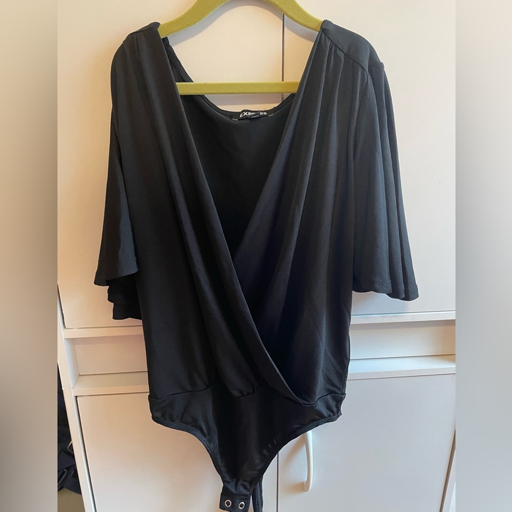 Black skinny short sleeve body suit. Express brand